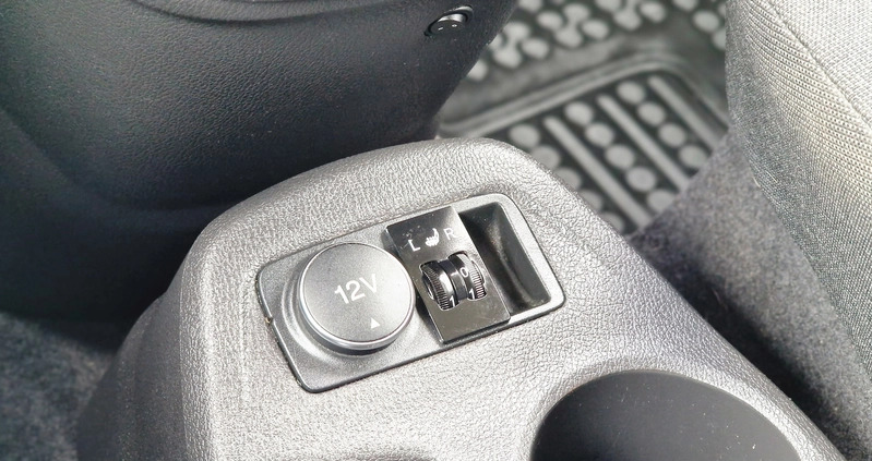 Ford Tourneo Connect cena 46700 przebieg: 231541, rok produkcji 2015 z Kościerzyna małe 562